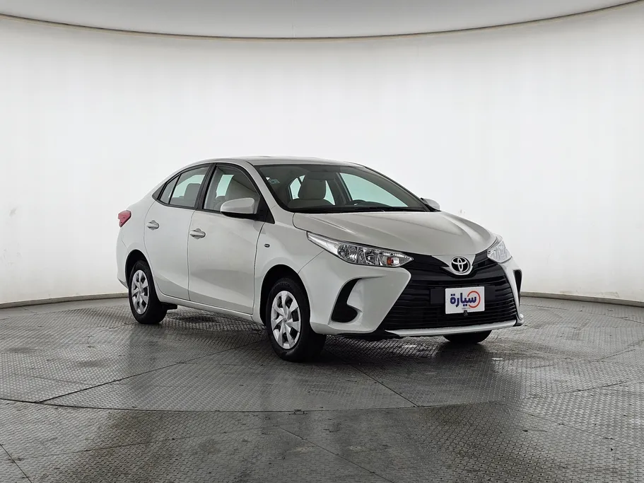 2021 Toyota Yaris  Y 