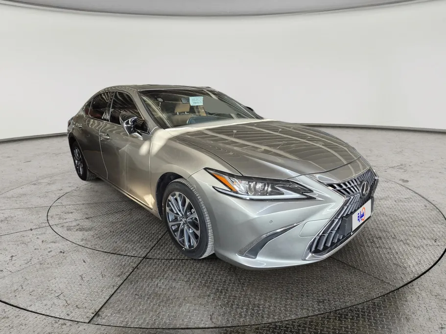 2024 Lexus ES 250 BB 