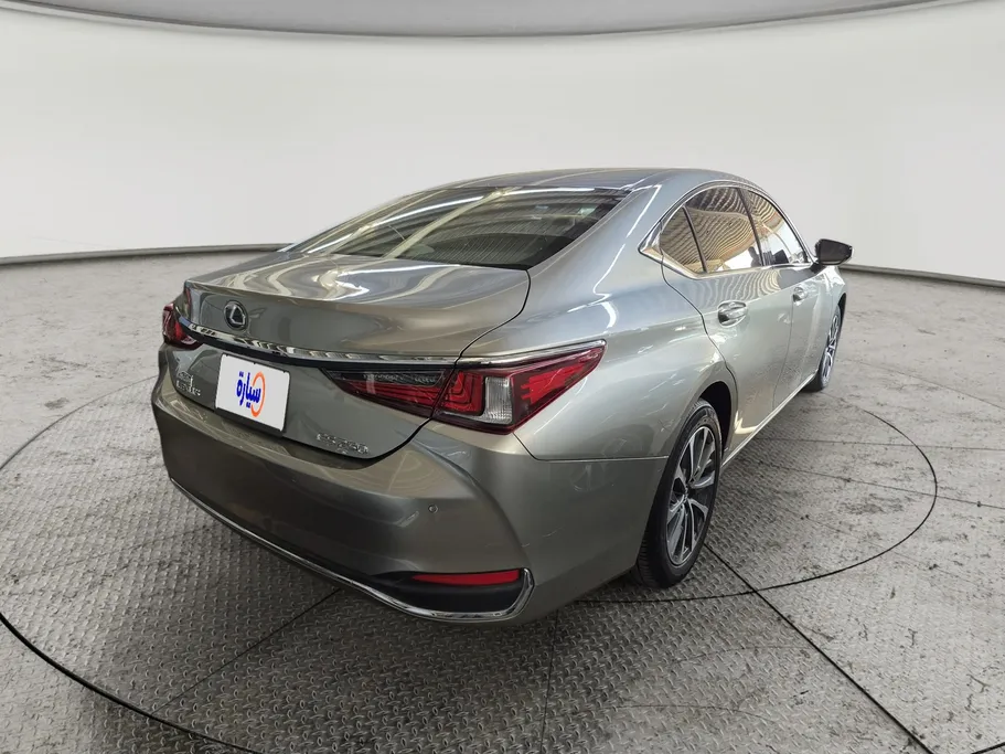 لكزس ES 250 BB 2024 