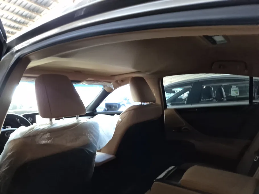 2024 Lexus ES 250 BB 