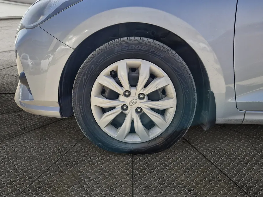 هيونداي اكسنت سمارت 2023 