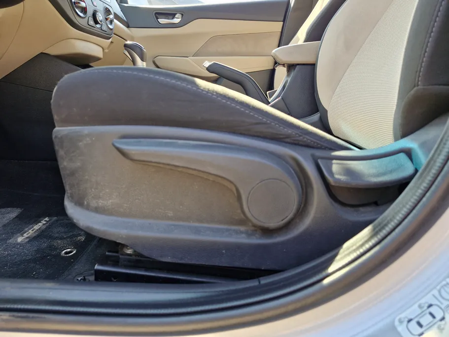 هيونداي اكسنت سمارت 2023 