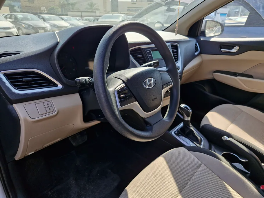 هيونداي اكسنت سمارت 2023 