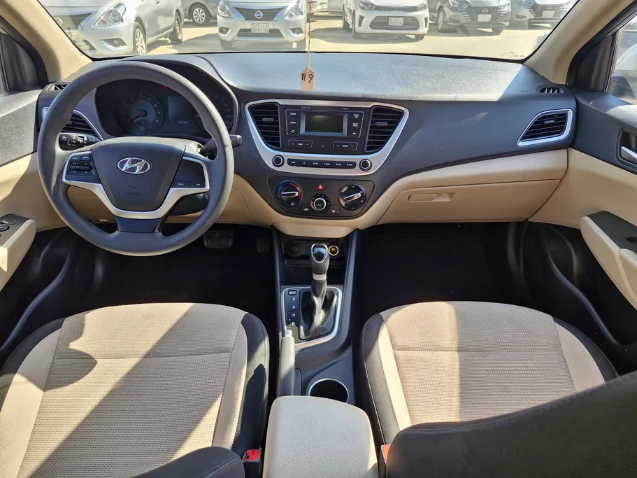 هيونداي اكسنت سمارت 2023 