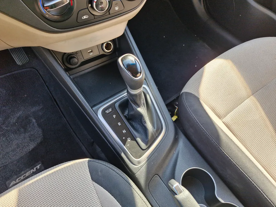 هيونداي اكسنت سمارت 2023 