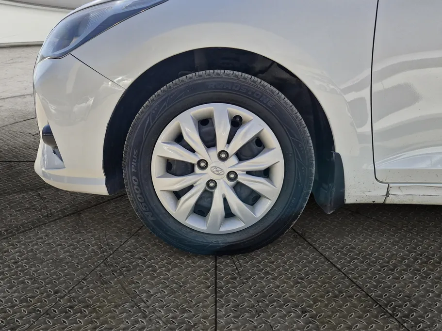 هيونداي اكسنت سمارت 2023 