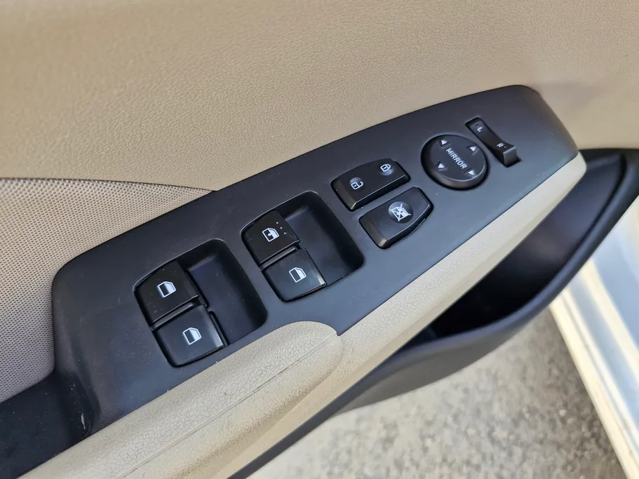 هيونداي اكسنت سمارت 2023 