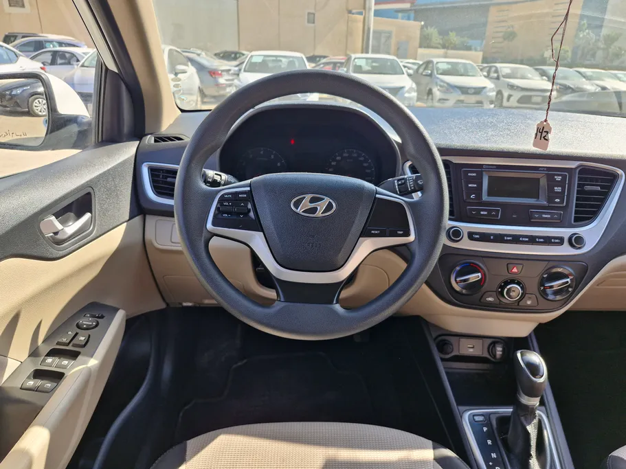 هيونداي اكسنت سمارت 2023 