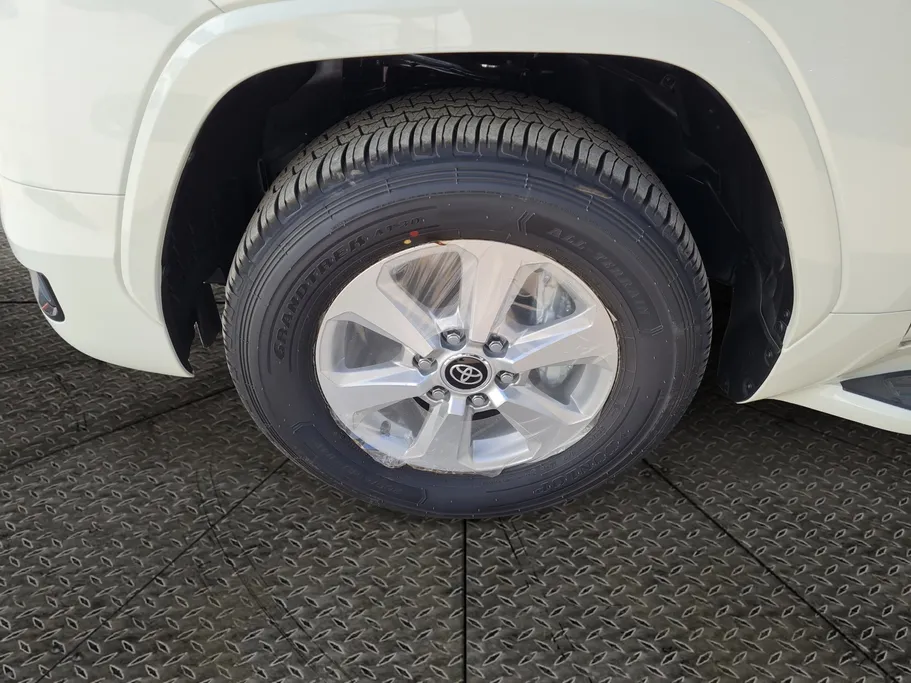 2026 Toyota Land Cruiser GXR2 