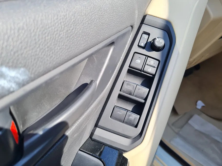 تويوتا لاندكروزر GXR2 2026 