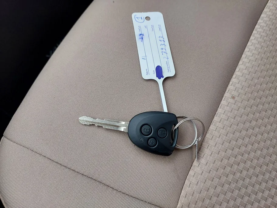 2024 Toyota Yaris  Y 