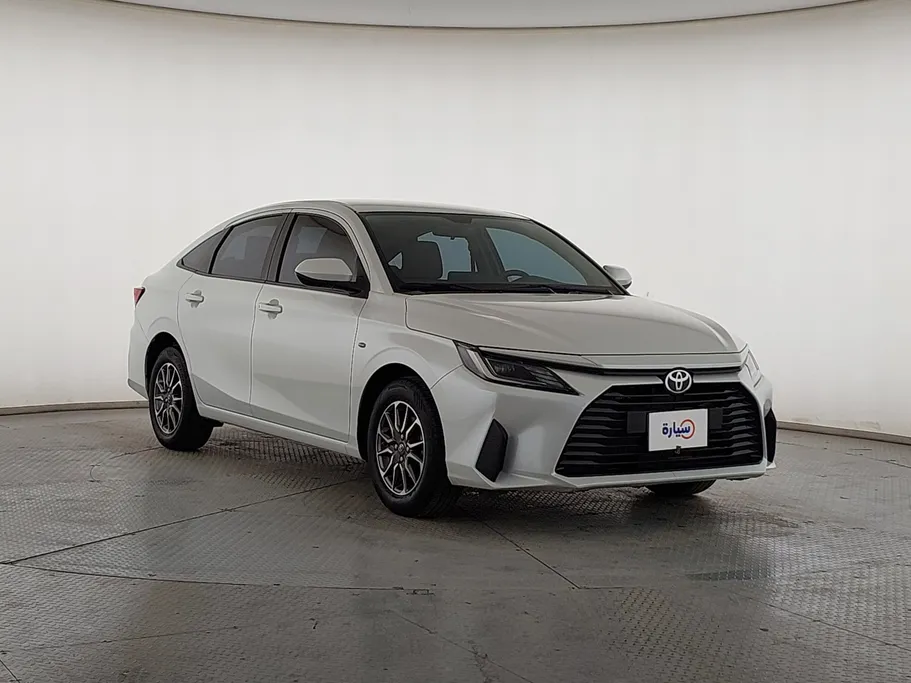 2024 Toyota Yaris  Y 