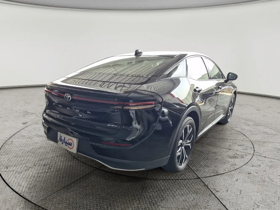 2025 Toyota Crown Premium 