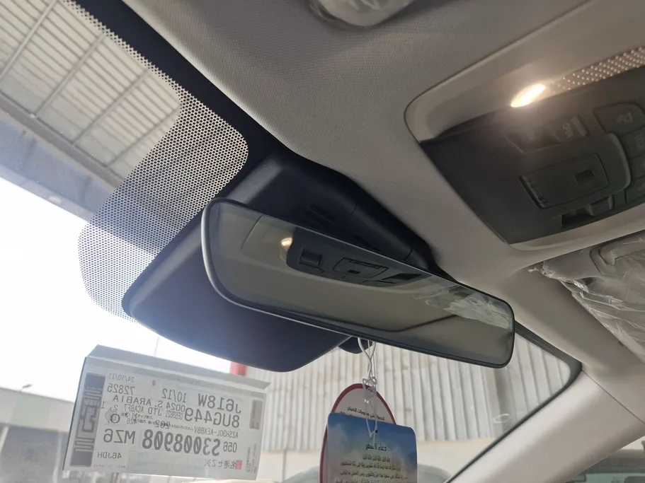 2025 Toyota Crown Premium 