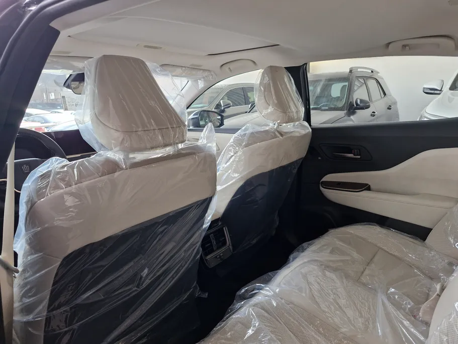 2025 Toyota Crown Premium 