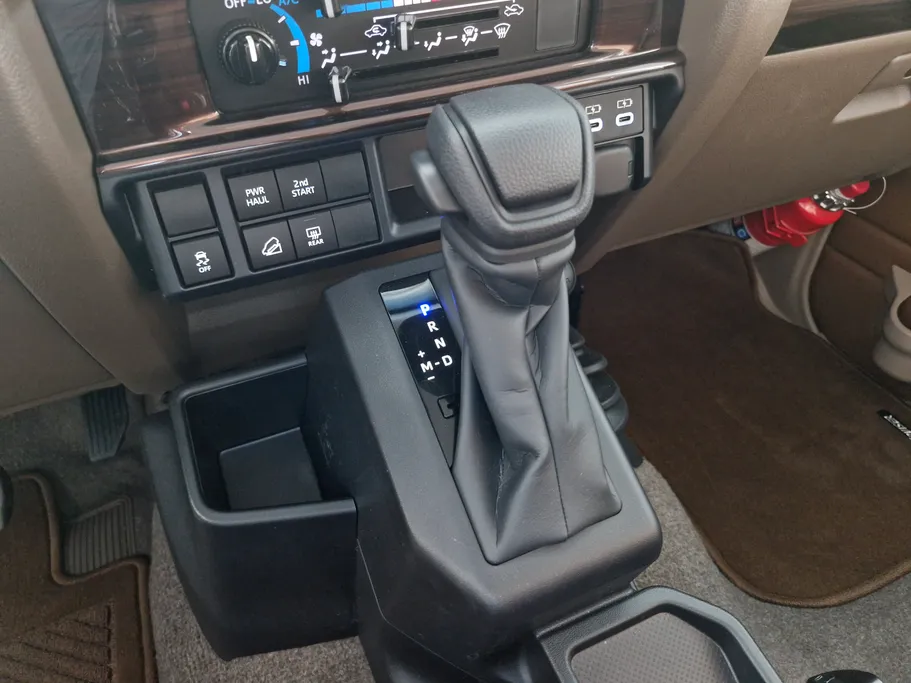 2025 Toyota LAND CRUISER 70 LX 