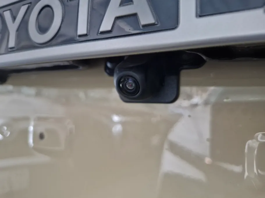 2025 Toyota LAND CRUISER 70 LX 