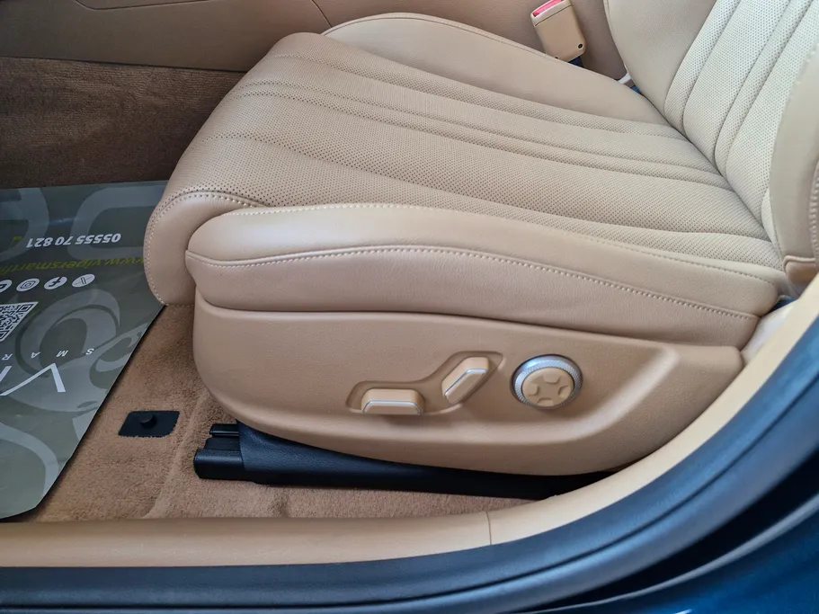 2025 Genesis G80 PRESTIGE 