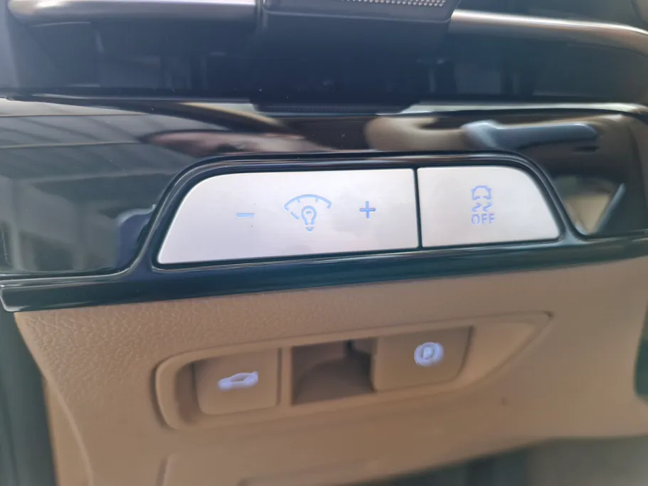 2025 Genesis G80 PRESTIGE 