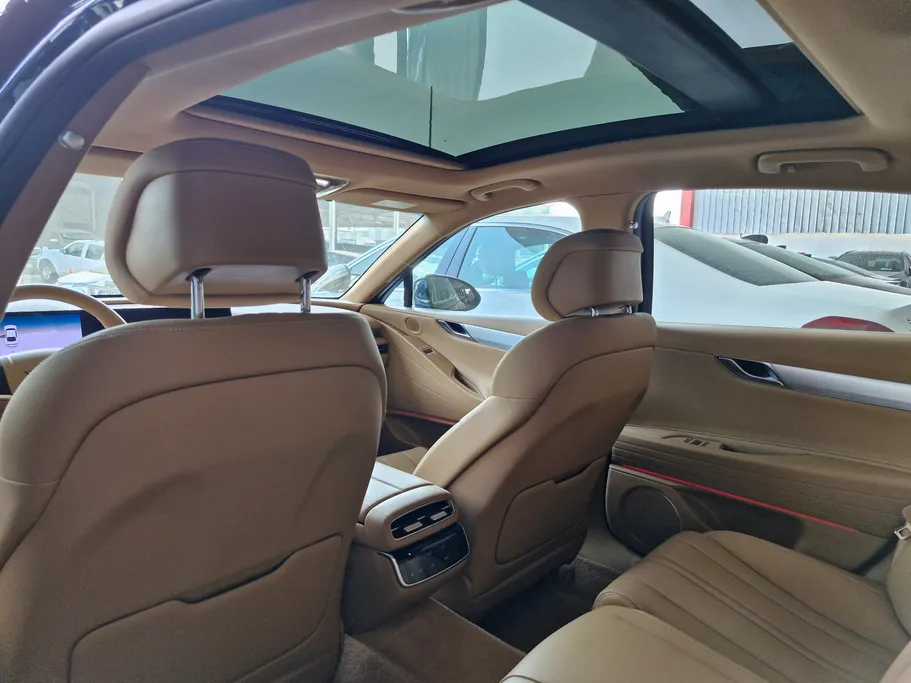 2025 Genesis G80 PRESTIGE 