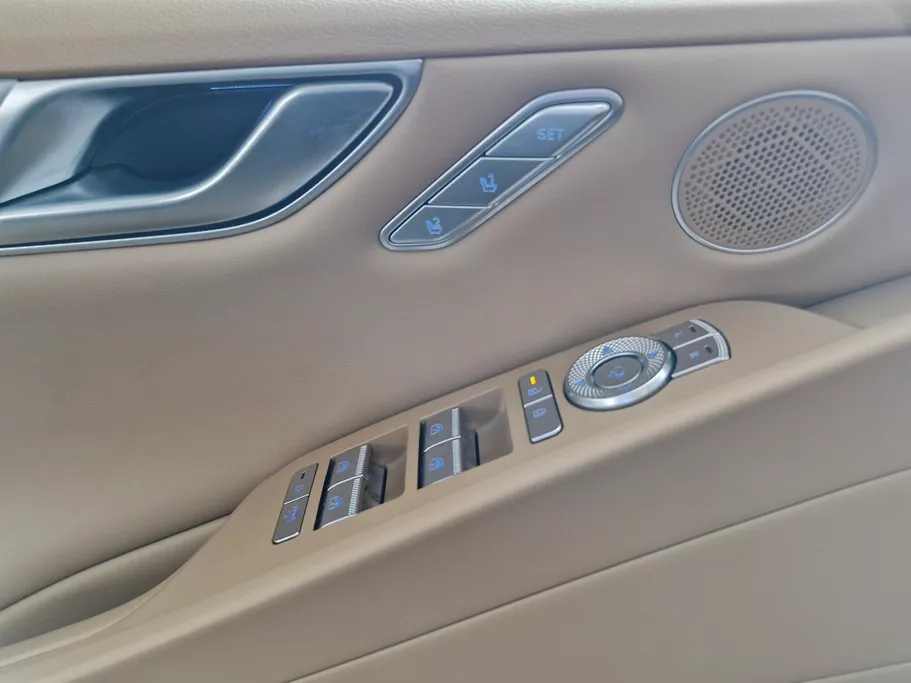 2025 Genesis G80 PRESTIGE 