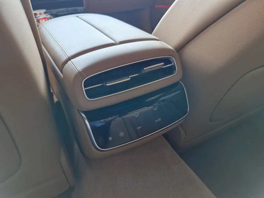 2025 Genesis G80 PRESTIGE 