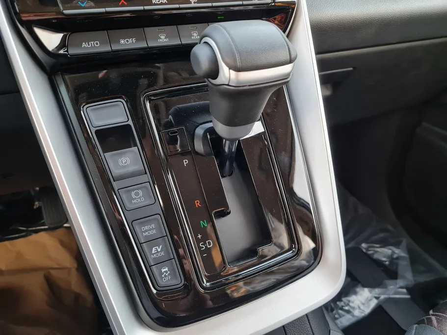 2026 Toyota Innova GL HEV 