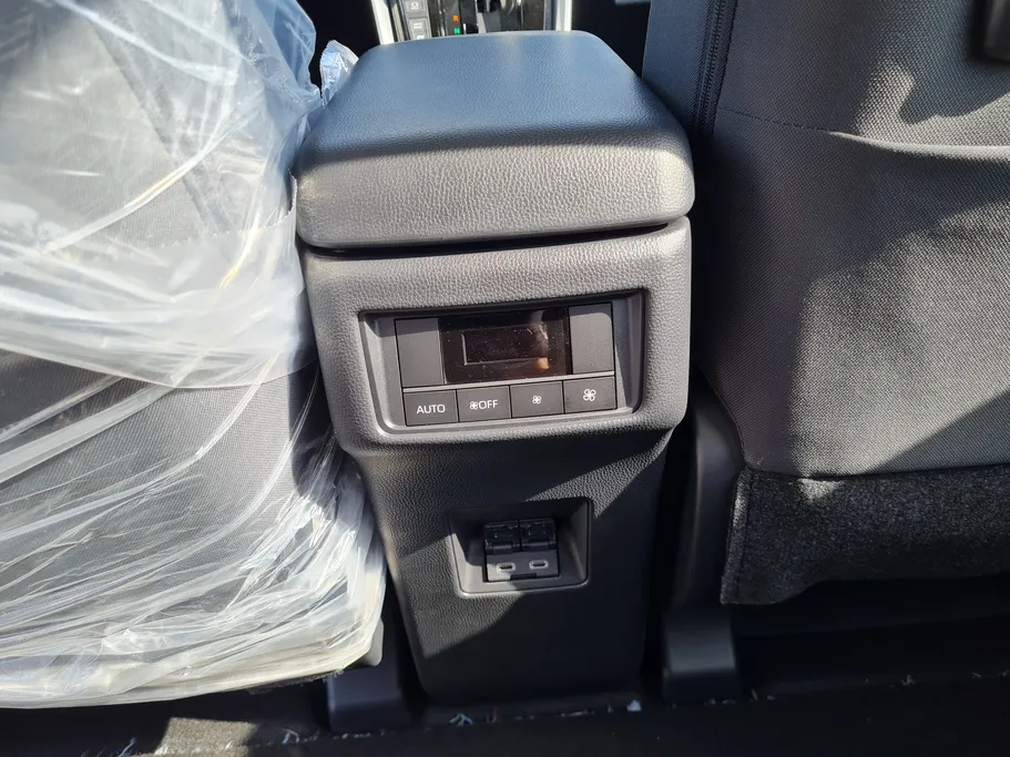 2026 Toyota Innova GL HEV 