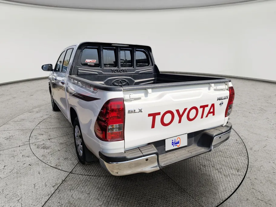 2025 Toyota Hilux GLX 