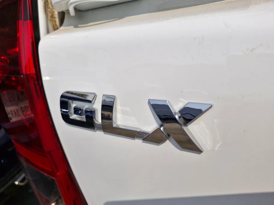 2025 Toyota Hilux GLX 