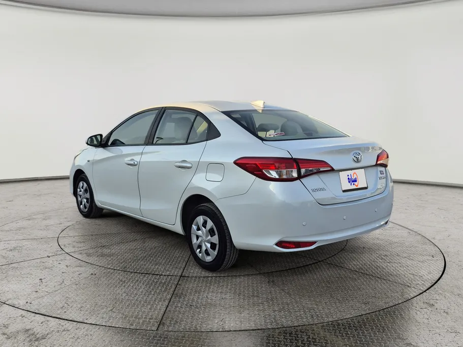 تويوتا يارس Y 2022 