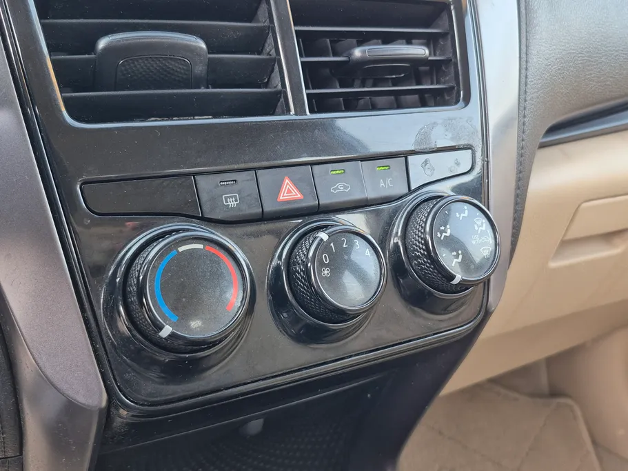 تويوتا يارس Y 2022 