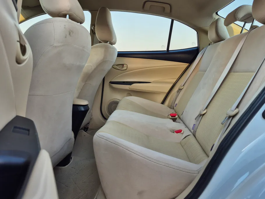 تويوتا يارس Y 2022 