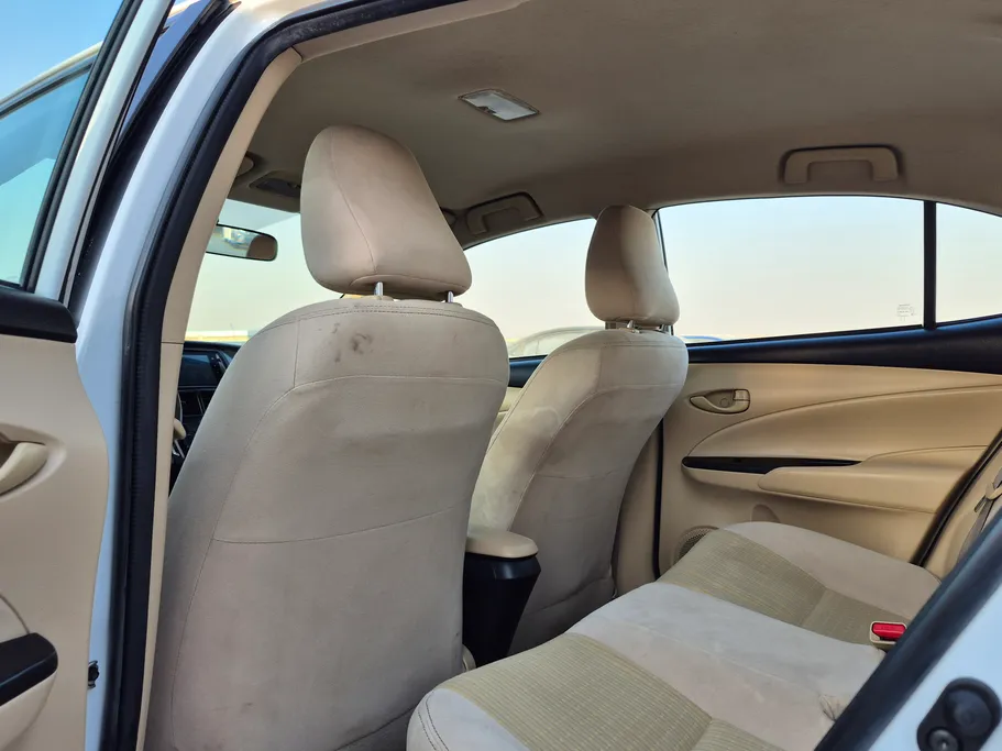 تويوتا يارس Y 2022 