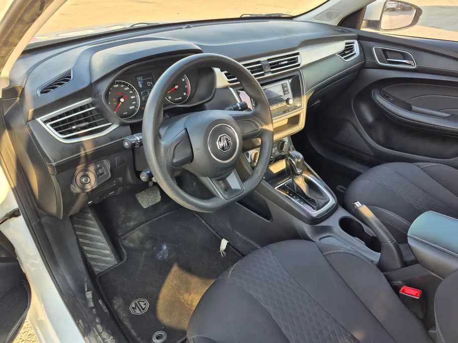 ام جي 5 STD 2023 