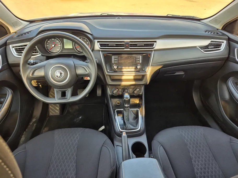 ام جي 5 STD 2023 