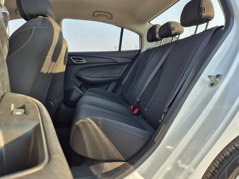 ام جي 5 STD 2023 