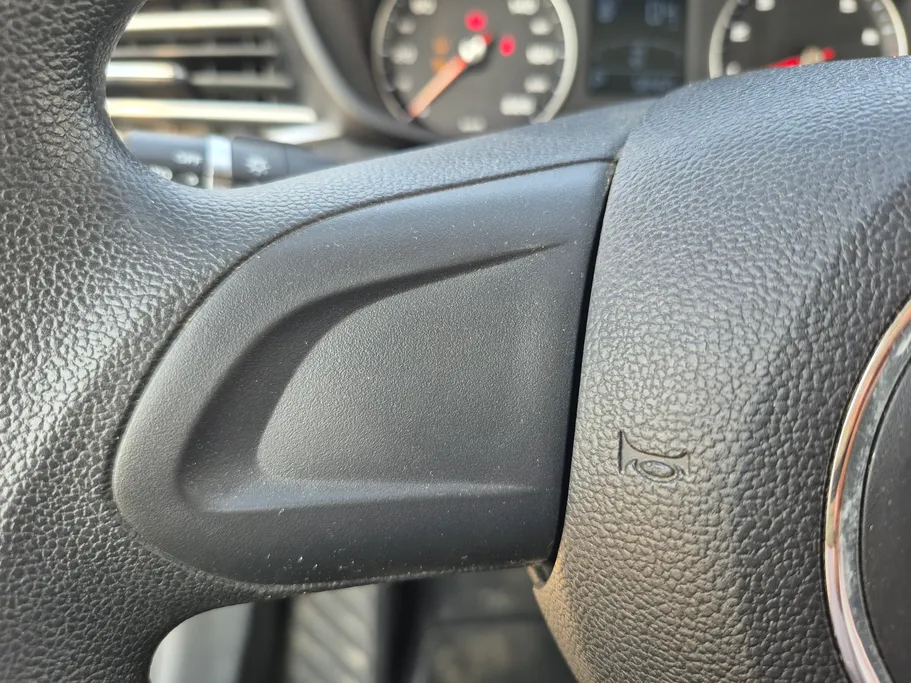 ام جي 5 STD 2023 