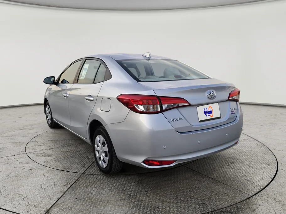 2022 Toyota Yaris  Y 