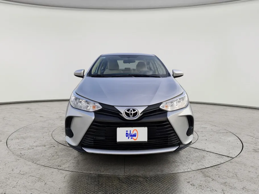 2022 Toyota Yaris  Y 