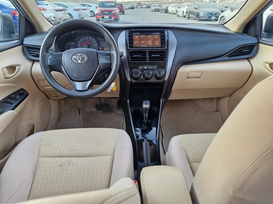 تويوتا يارس Y 2022 