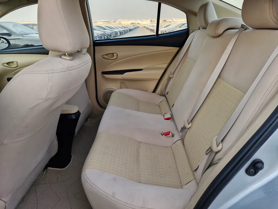 تويوتا يارس Y 2022 