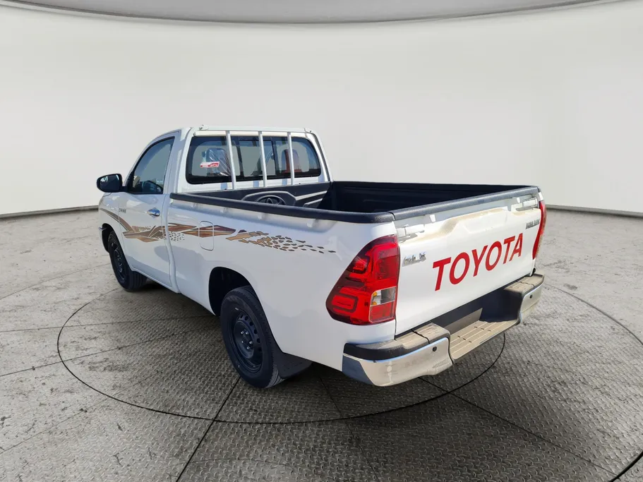 تويوتا هايلكس GLX 2026 