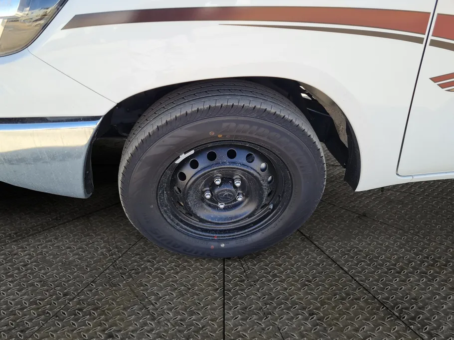 تويوتا هايلكس GLX 2026 