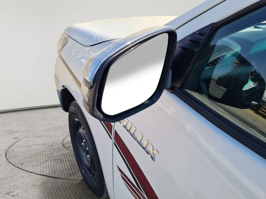 تويوتا هايلكس GLX 2026 