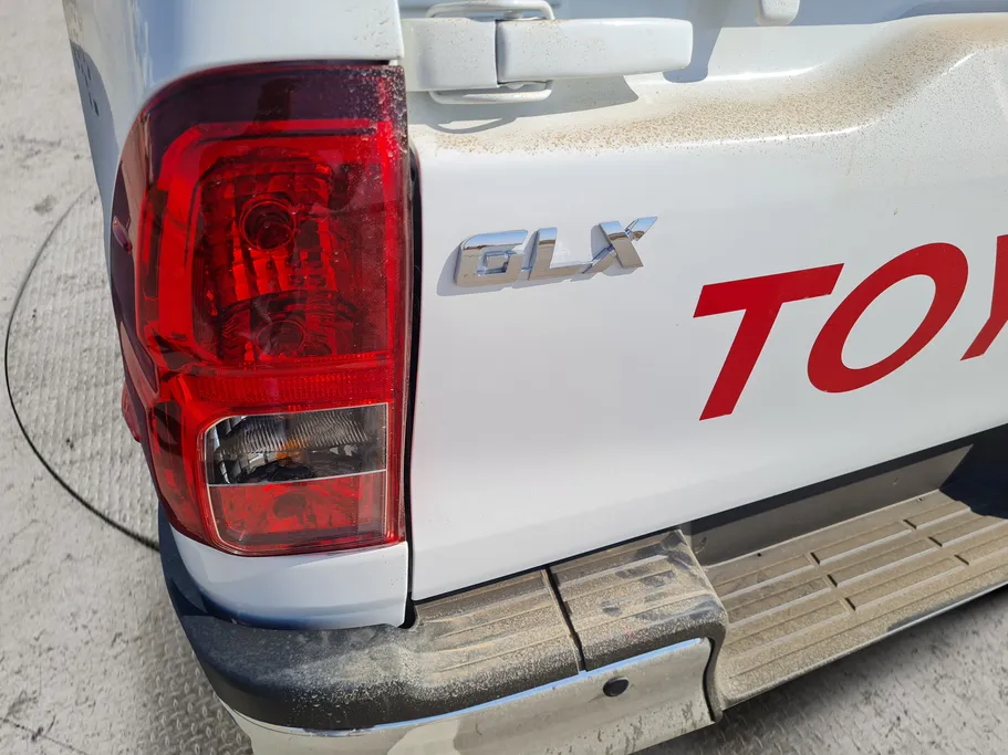 تويوتا هايلكس GLX 2026 