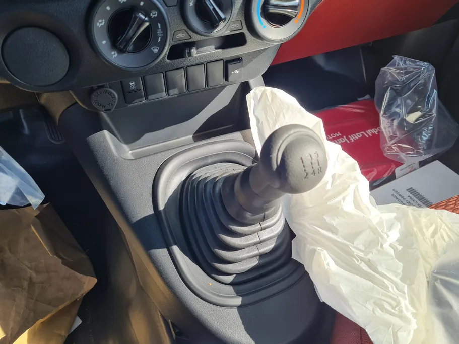 تويوتا هايلكس GLX 2026 