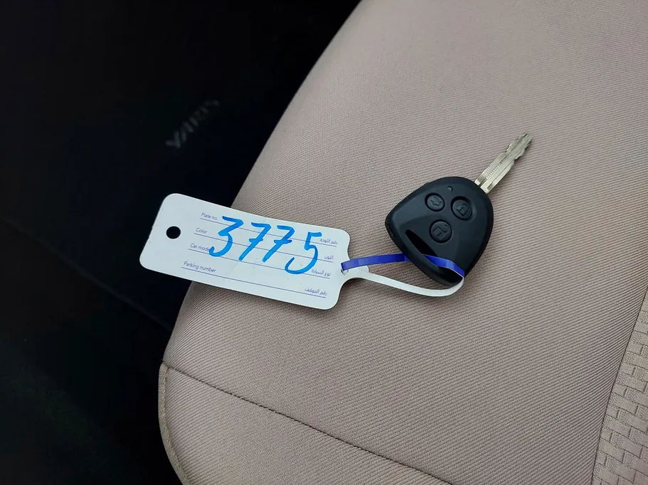 تويوتا يارس Y 2023 