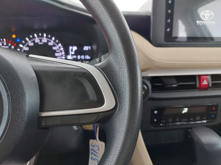 تويوتا يارس Y 2023 