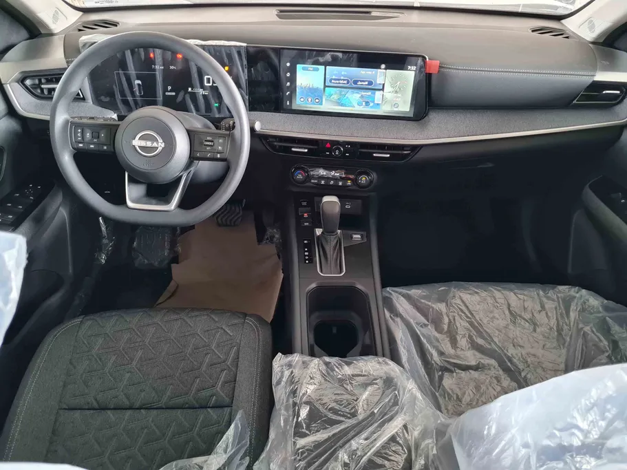 2025 Nissan Kicks SV+ 